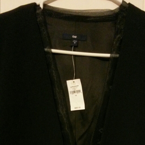 Blazer - Picture 2 of 4