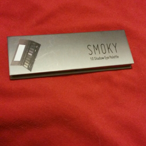 Eye shadow - Picture 1 of 1