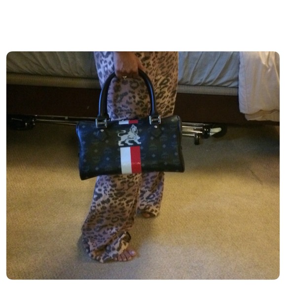 💲SOLD 💲Authentic MCM large speedy bag - Picture 4 of 4