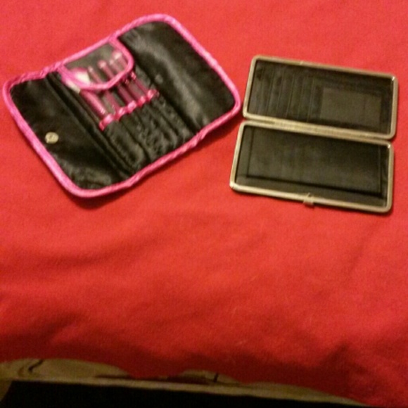 Bundle - Picture 2 of 2