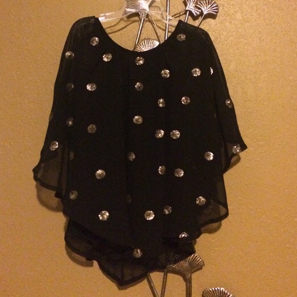 Kimono style blouse with layers