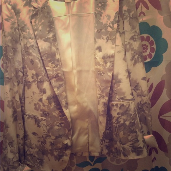 Floral blazer