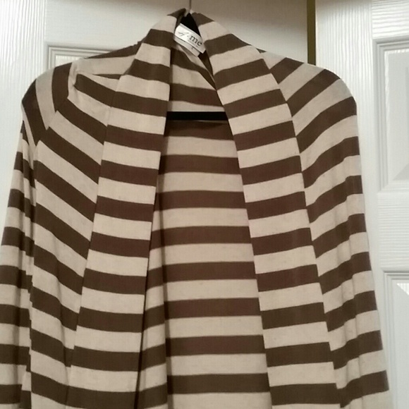 Adorable striped cardigan