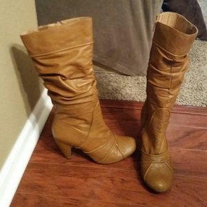 Really cute boots Sz 7.5