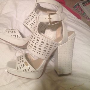 Calvin Klein off white reto style shoe