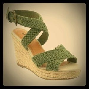 Old Navy Womens Crochet Cross-Front Wedges