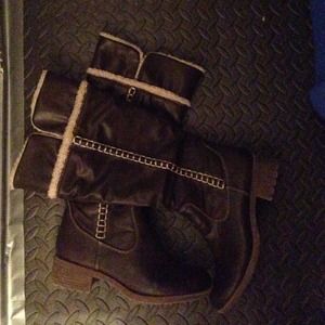 Brown boots