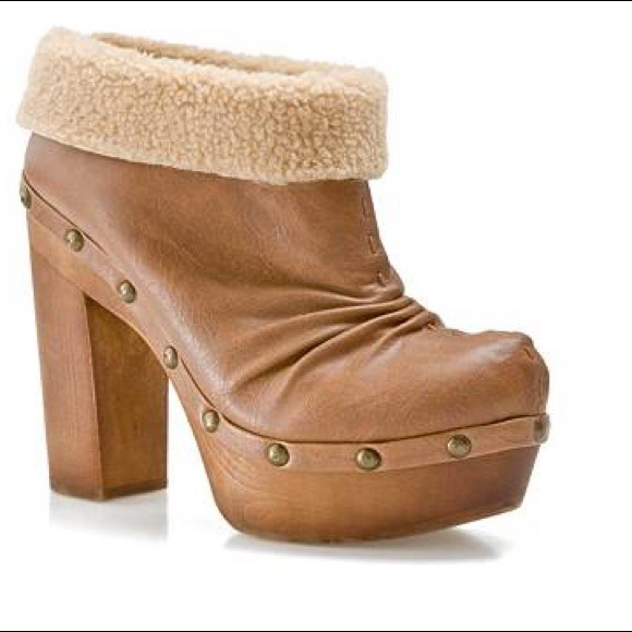Zigi Soho Claudie Clog Booties 💥