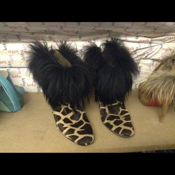 dolce and Gabbana pony fur and fox ankle boot sz39 - Picture 2 of 4