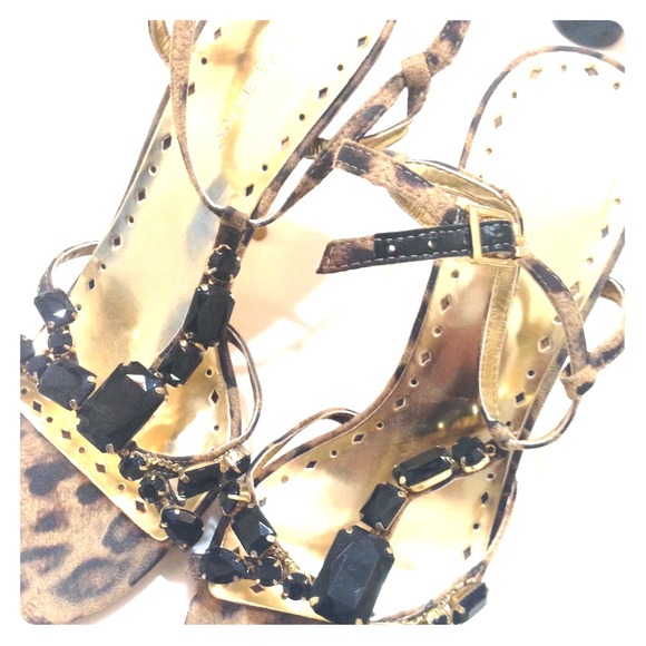 Authentic bcbg shoes