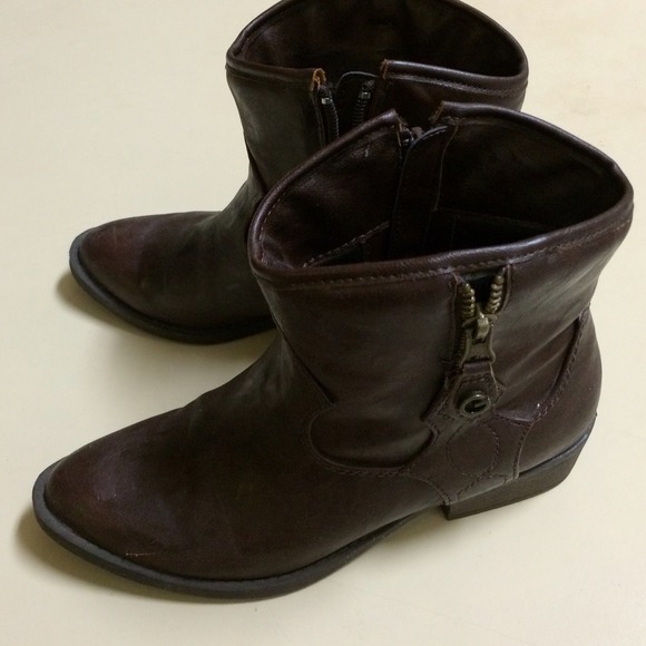 Guess Booties