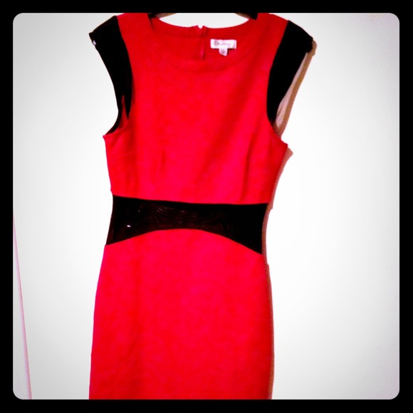 ‼️REDUCED‼️Silky Red dress w/ a sheer black tummy