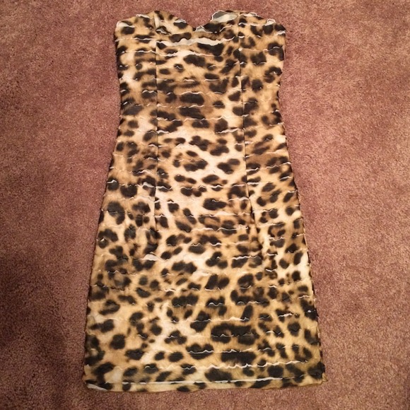 ❌SOLD❌Very sexy leopard print dress!
