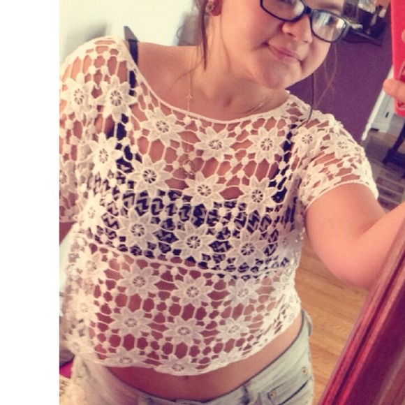 REDUCED ☑️ Lace top - Picture 1 of 2