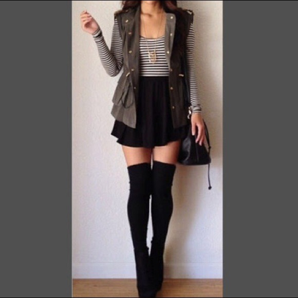 NWOT Victoria's Secret "Pink" Black Skater Skirt