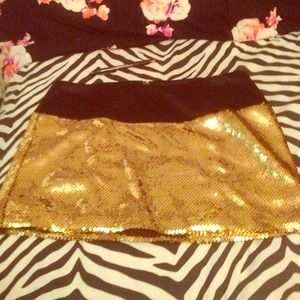 Forever 21 sequined skirt