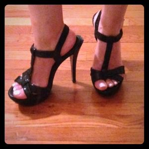Aldo black platform heel