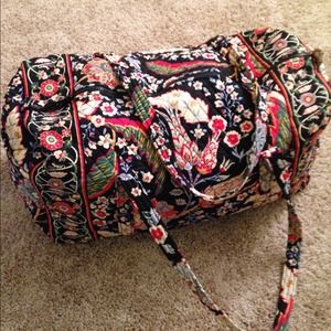 Vera Bradley large duffel bag (barely used)