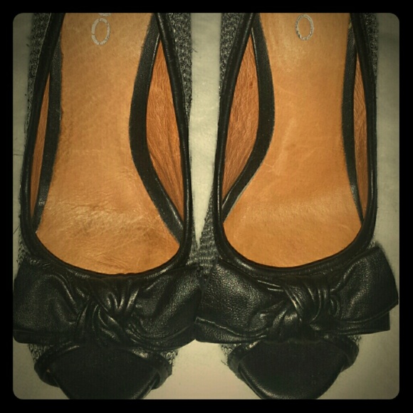 Sequin ALDO peep toe pump