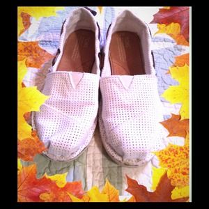 JCrew Toms white cricket fabric size 7