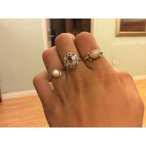 ON HOLD RINGS FROM EVERYWHERE