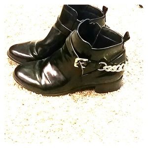 ankle boots