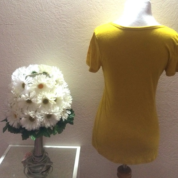 GAP Basic Top - Picture 2 of 4