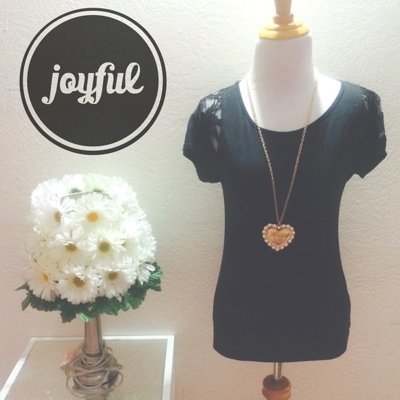 Black Lace Shoulder Short Sleeve Top