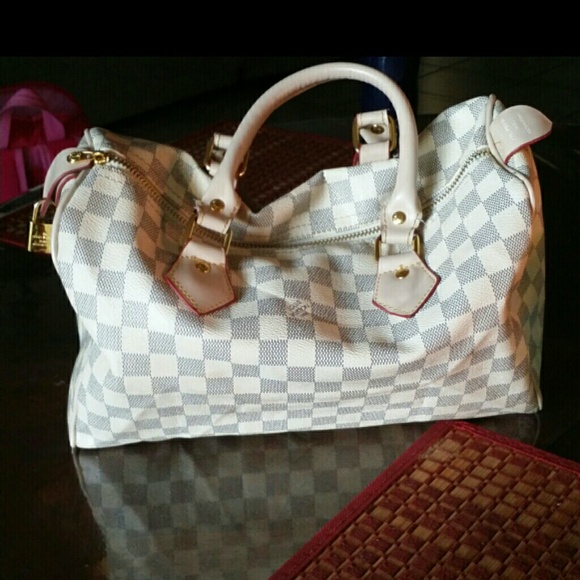 Handbag n wallet