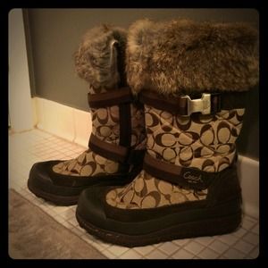 Coach boots