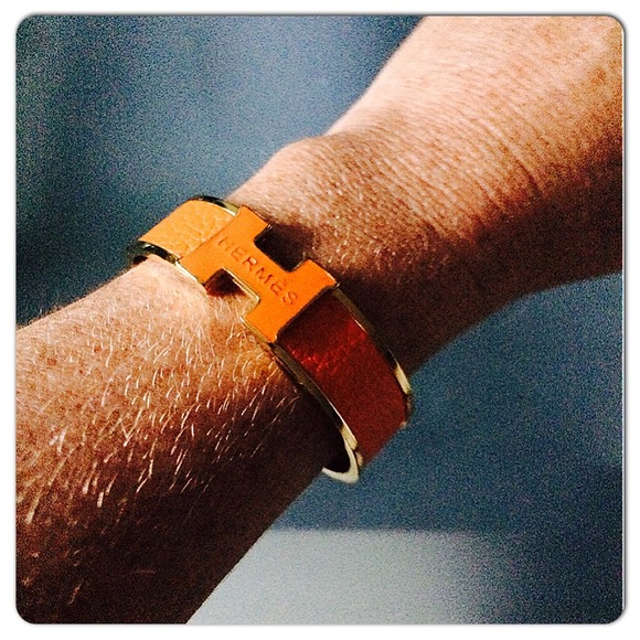 Additional pics of "H" designer bracelet