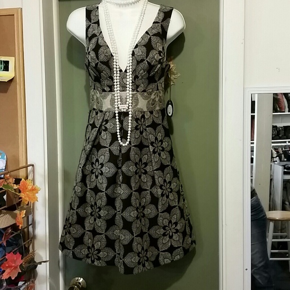 Eva Franco Kora dress in Gold Crush, size 2