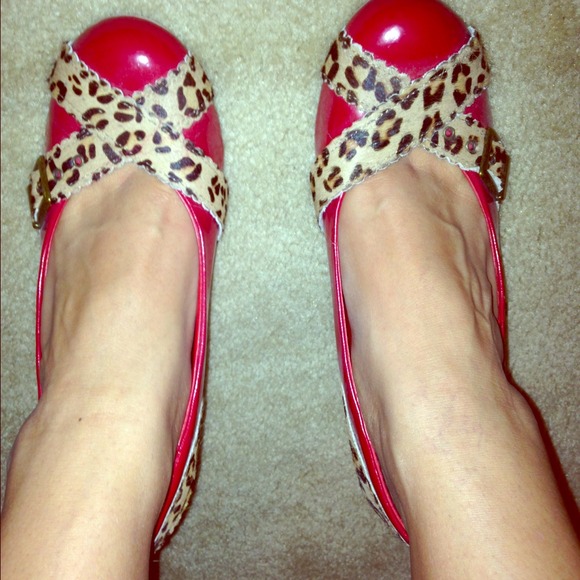 Naughty monkey leopard and red pumps