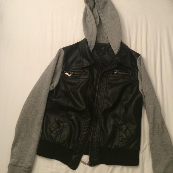 Leather soft Zip-up Jacket