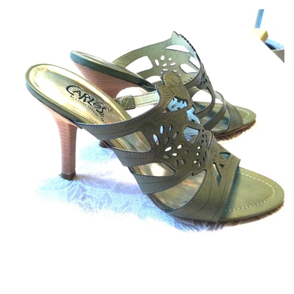 Dark green Carlos Santana shoes