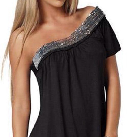 One shoulder dress