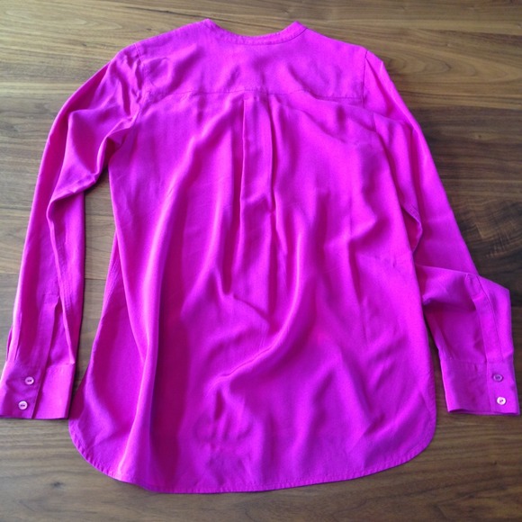 Bundled Vince silk top 8 - Picture 4 of 4