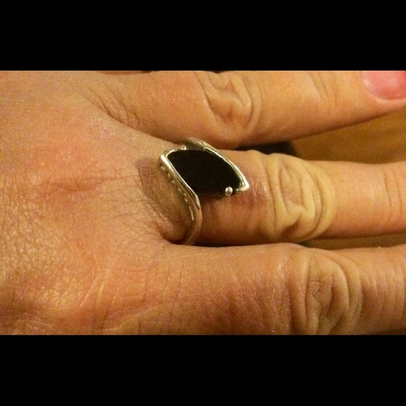 Ring - Picture 2 of 3