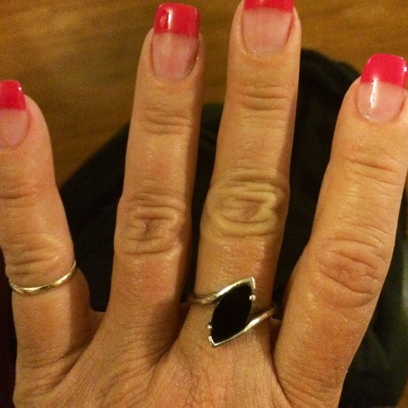 Ring - Picture 3 of 3