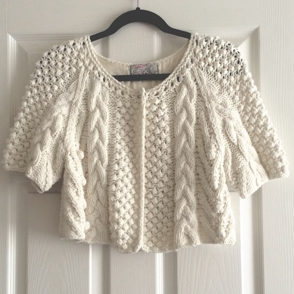 Ecote cropped sweater