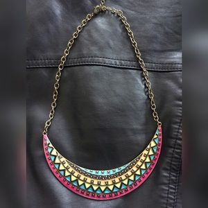 Multi color necklace