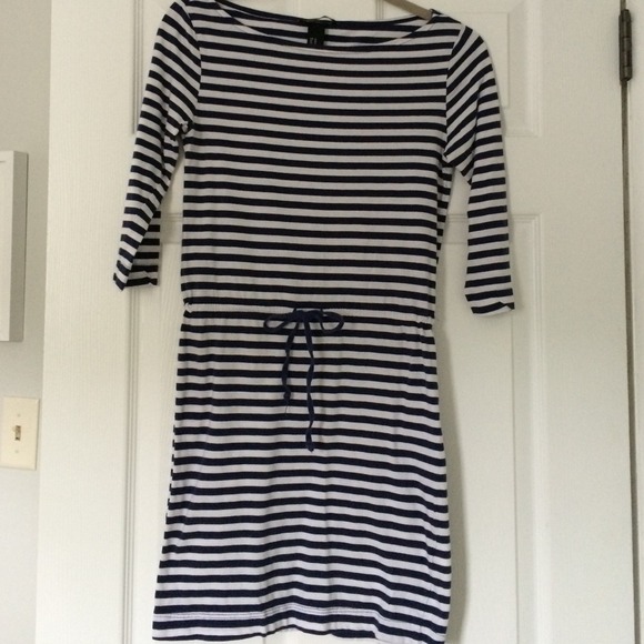 H&M Dresses & Skirts - H&M striped dress