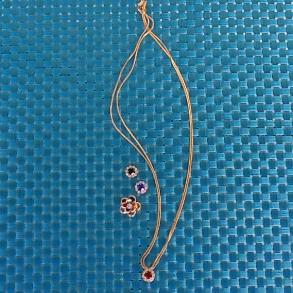 Necklace - Picture 2 of 4
