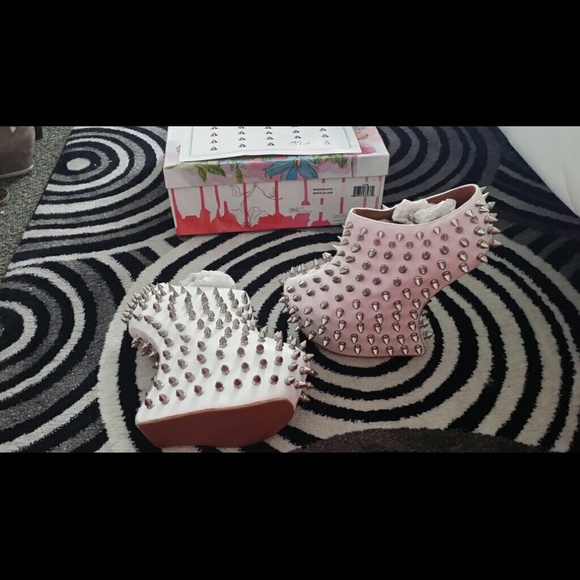 Sold 🎉👠👠Jeffrey Campbells Shadow Studs - Picture 3 of 3