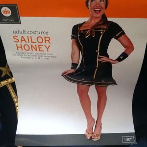 Women's size medium sailor halloween costume