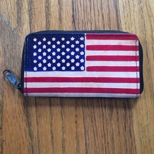 AMERICAN flag zip around wallet