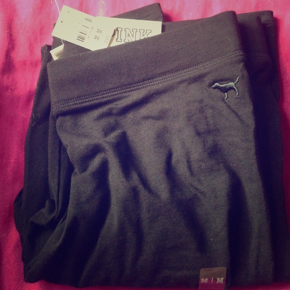 VictoriaSecrets leggings. never worn