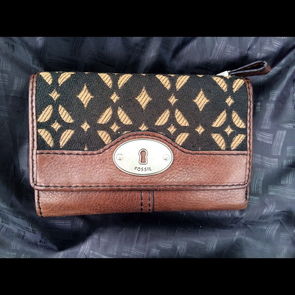 Fossil Leather Wallet