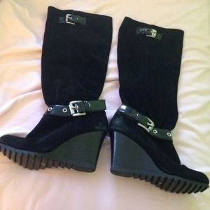 Michael kors wedged boot