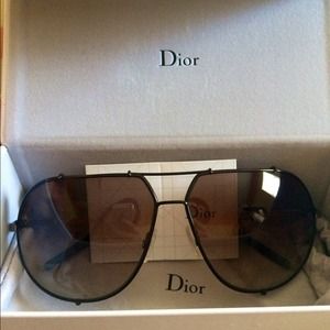 Christian Dior large aviator sunglasses!